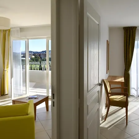 Domitys Les Coteaux De L'esterel 4*